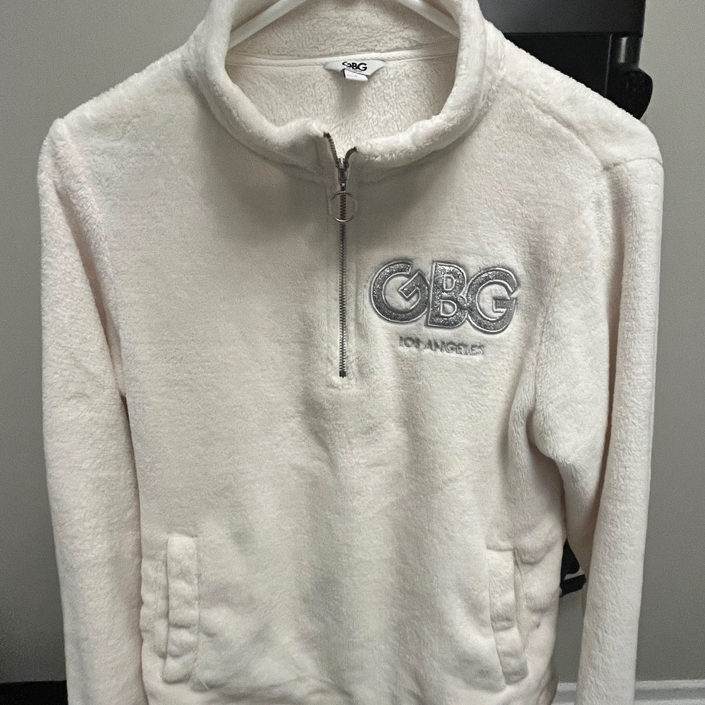GBG Los Angeles fleece pullover 100% polyester like new only worn a few times